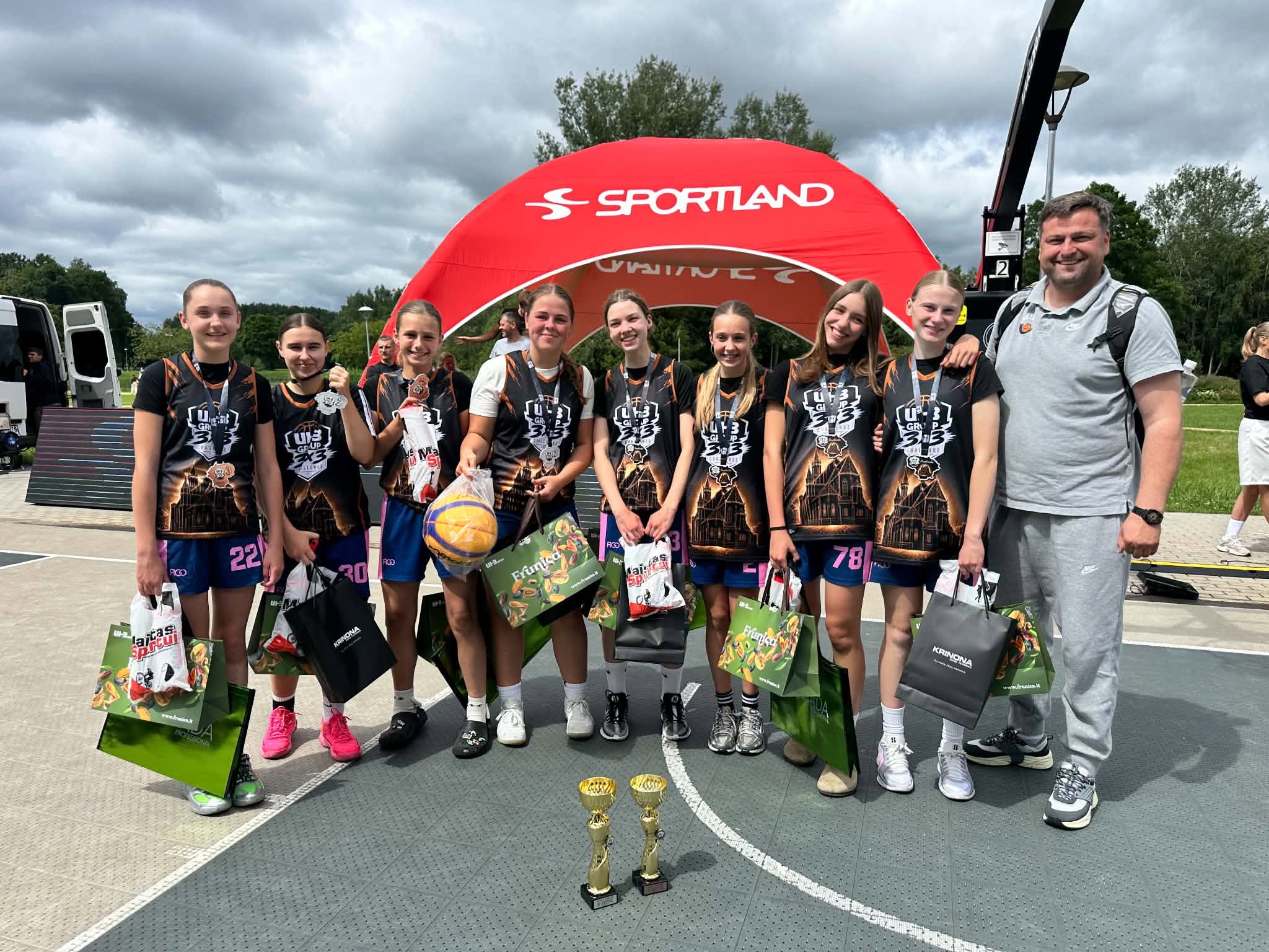 Istorinė diena VšĮ „Šilutės sportas“ 3x3 merginų krepšiniui!