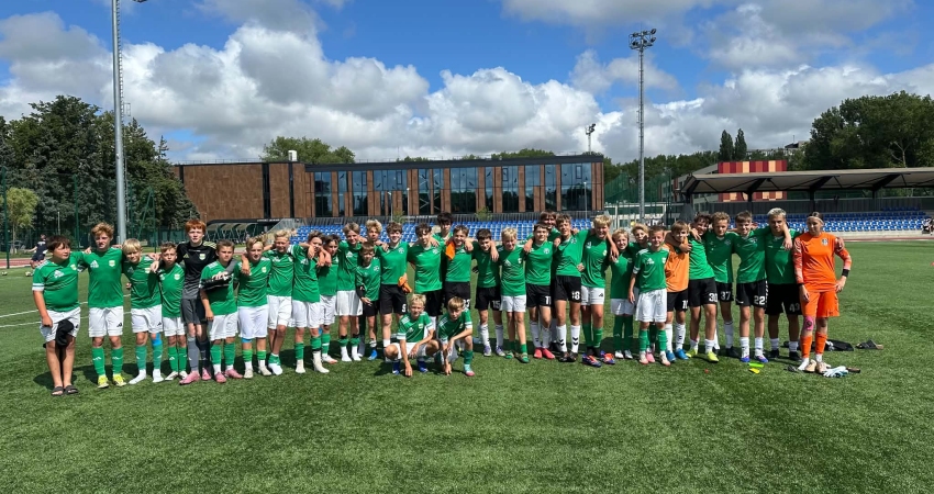 Jaunųjų sportininkų futbolo draugiškos varžybos Kl...